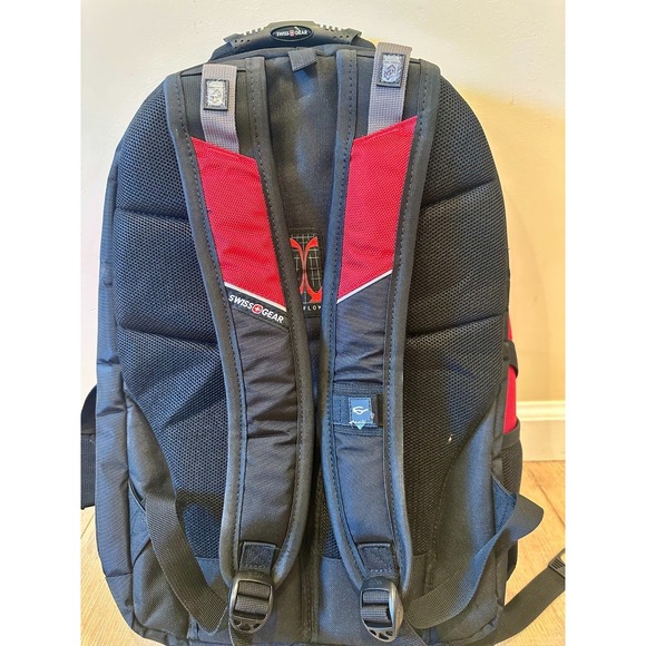 jansport backpack fabric 34L Cool – 15-inch Laptop Sleeve, Faded Sage Color:Aqua Dash Static Not to mention the Fjallraven Women's Kanken Backpack, 55liters